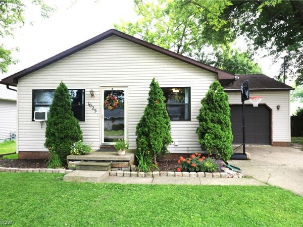 1025 Jackson Street , Vermilion, OH 44089