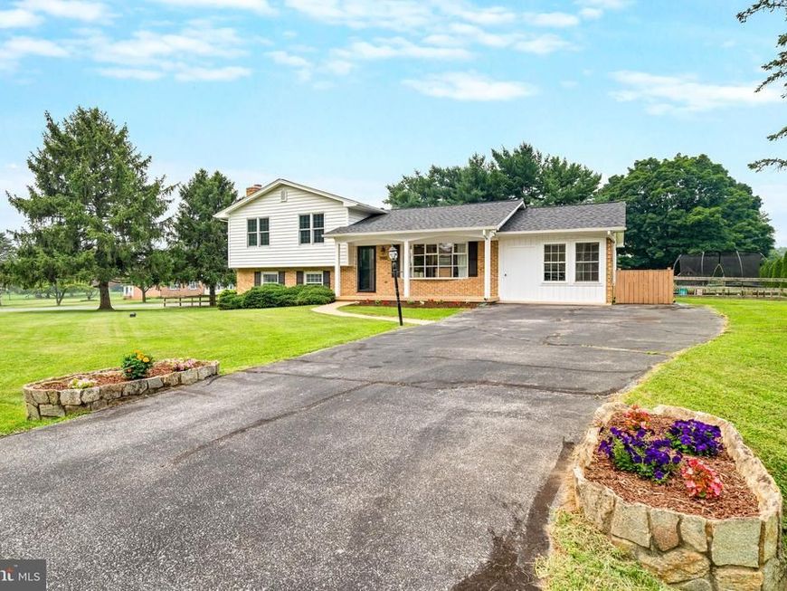 7902 Juniper Drive, Frederick, MD 21702 Main Photo