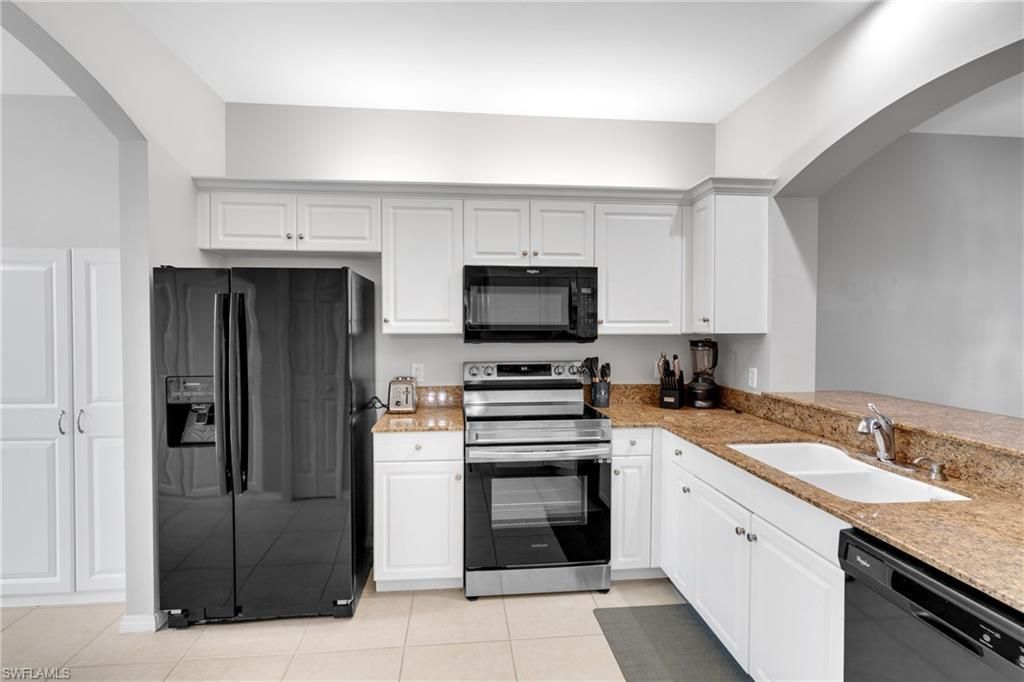 1320 Charleston Square Dr, Unit 103, Naples, FL 34110 Photo
