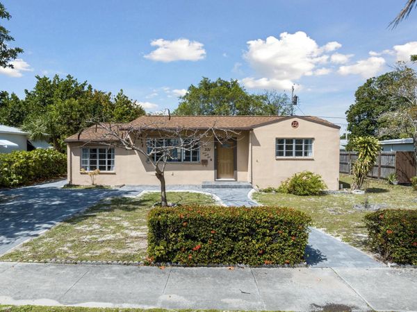 331 Winters Street, West Palm Beach, FL 33405