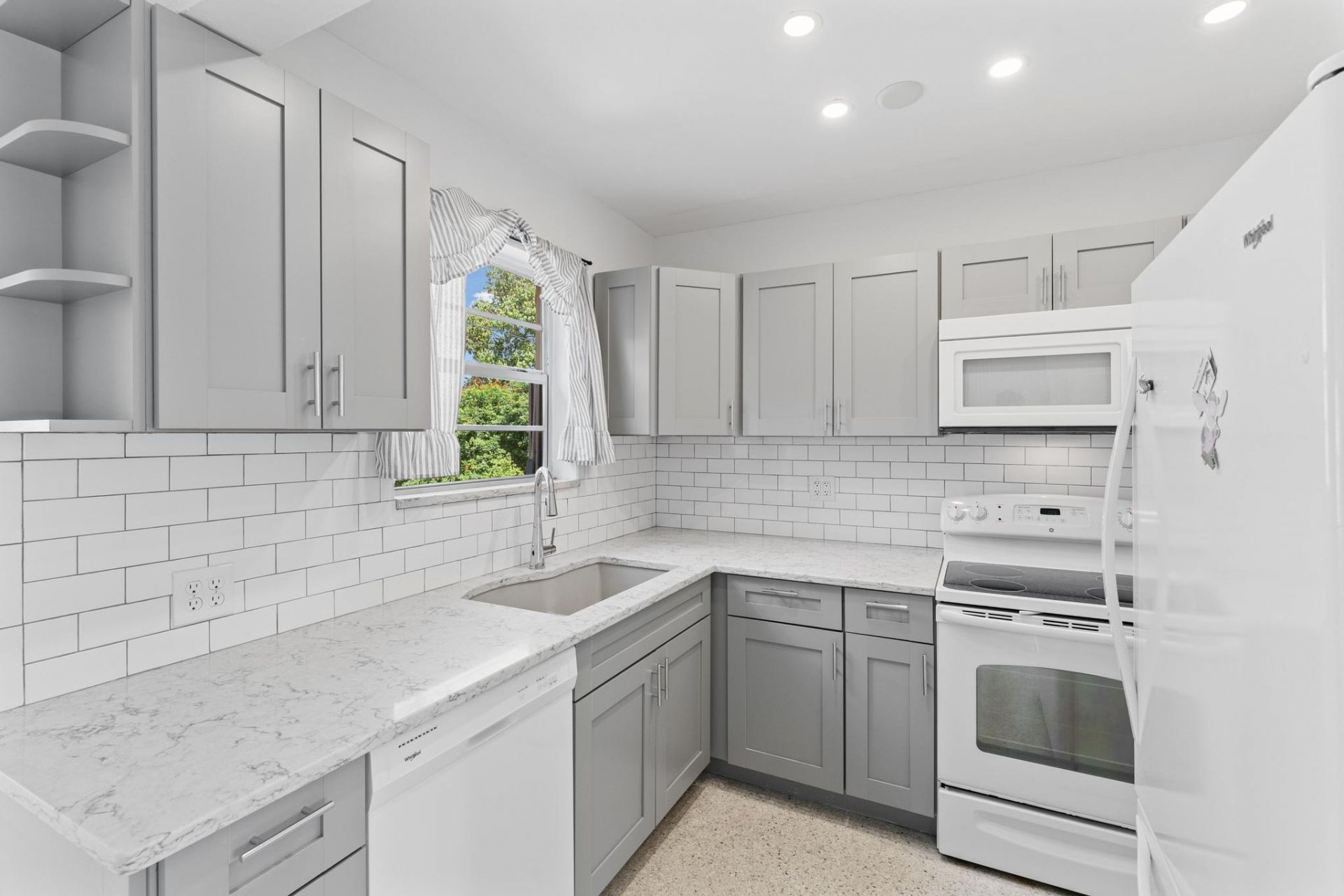 331 Winters Street, West Palm Beach, FL 33405 Photo