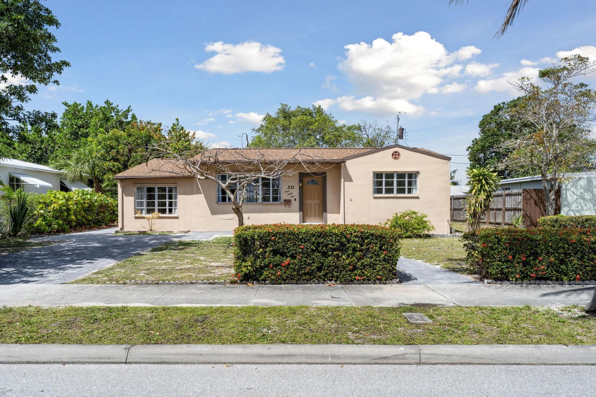 331 Winters Street, West Palm Beach, FL 33405 Photo