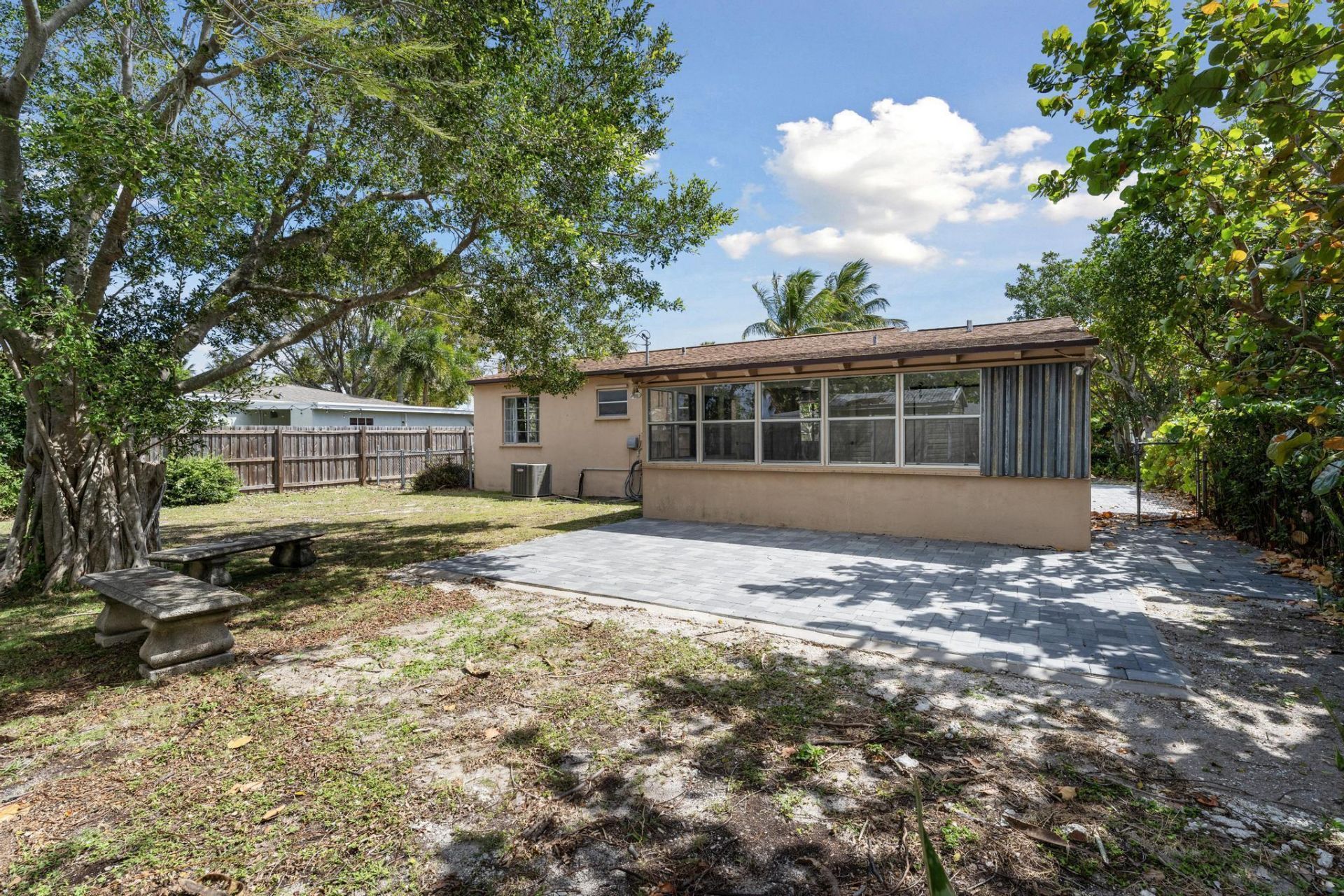 331 Winters Street, West Palm Beach, FL 33405 Photo