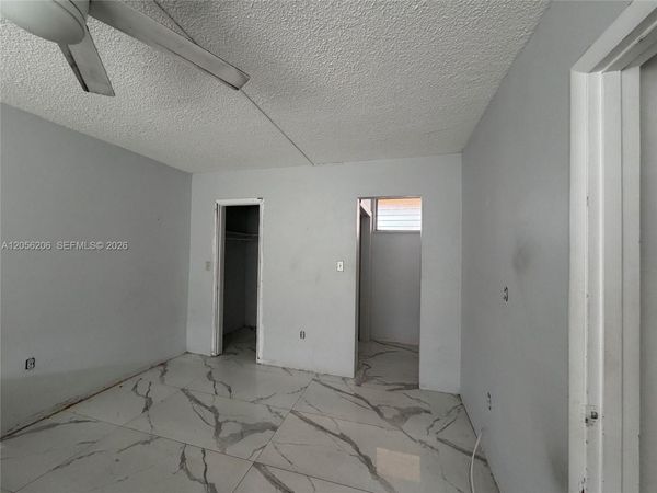 2980 Point East Dr , Unit D102, Aventura, FL 33160