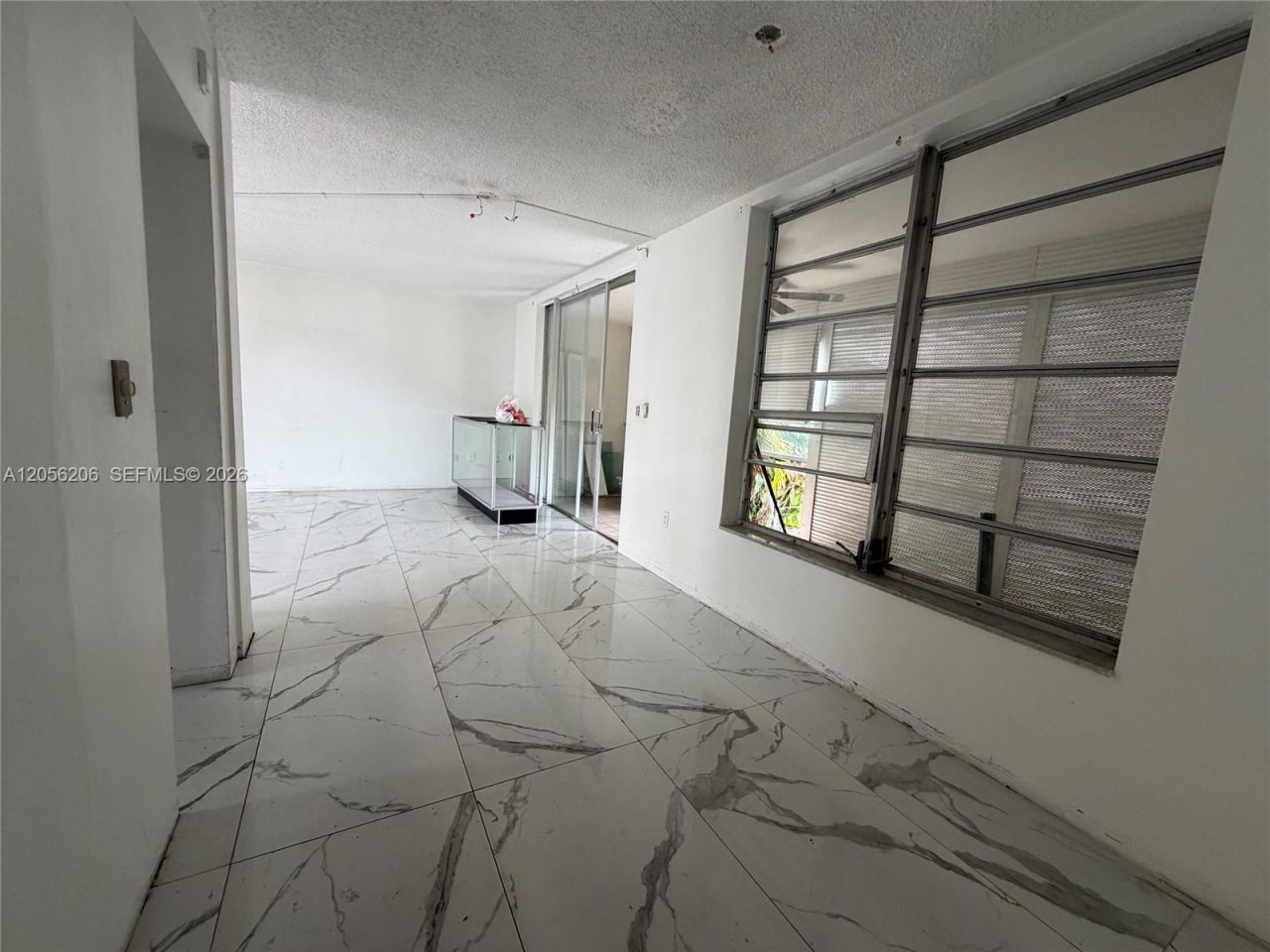 2980 Point East Dr , Unit D102, Aventura, FL 33160 Photo