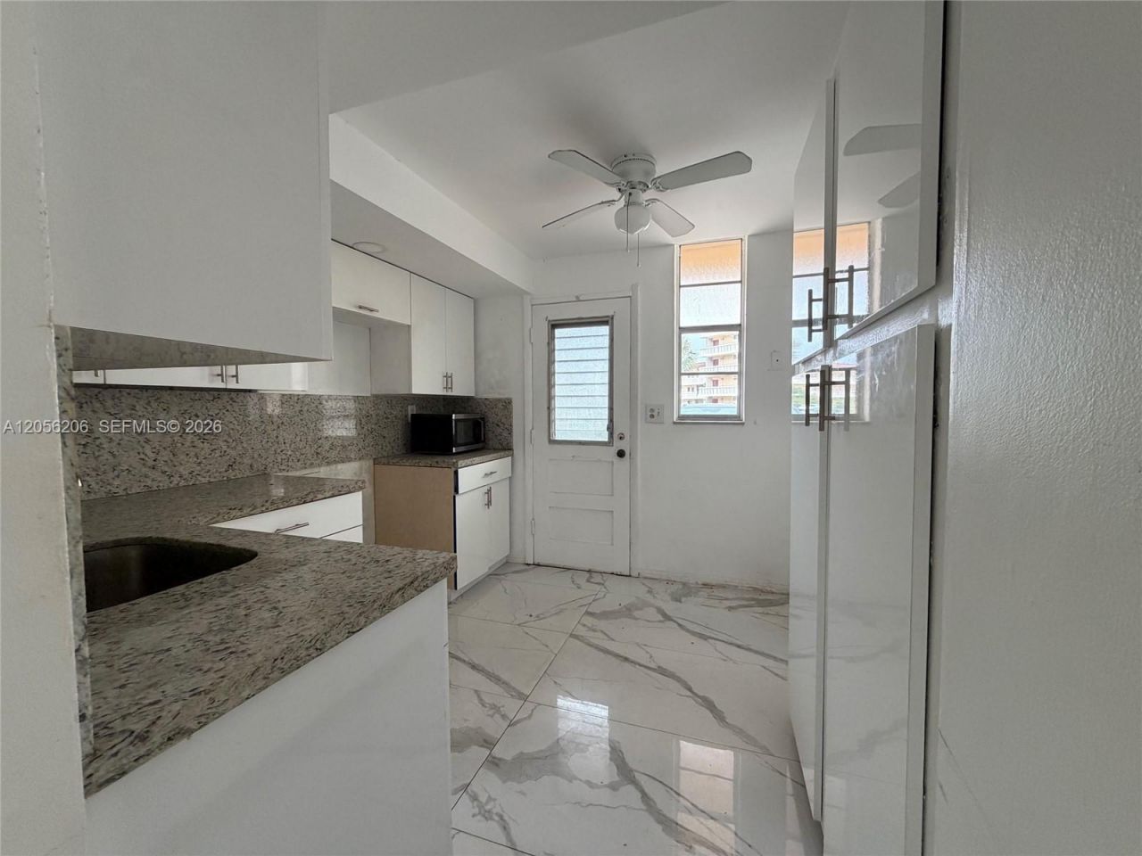 2980 Point East Dr , Unit D102, Aventura, FL 33160 Photo