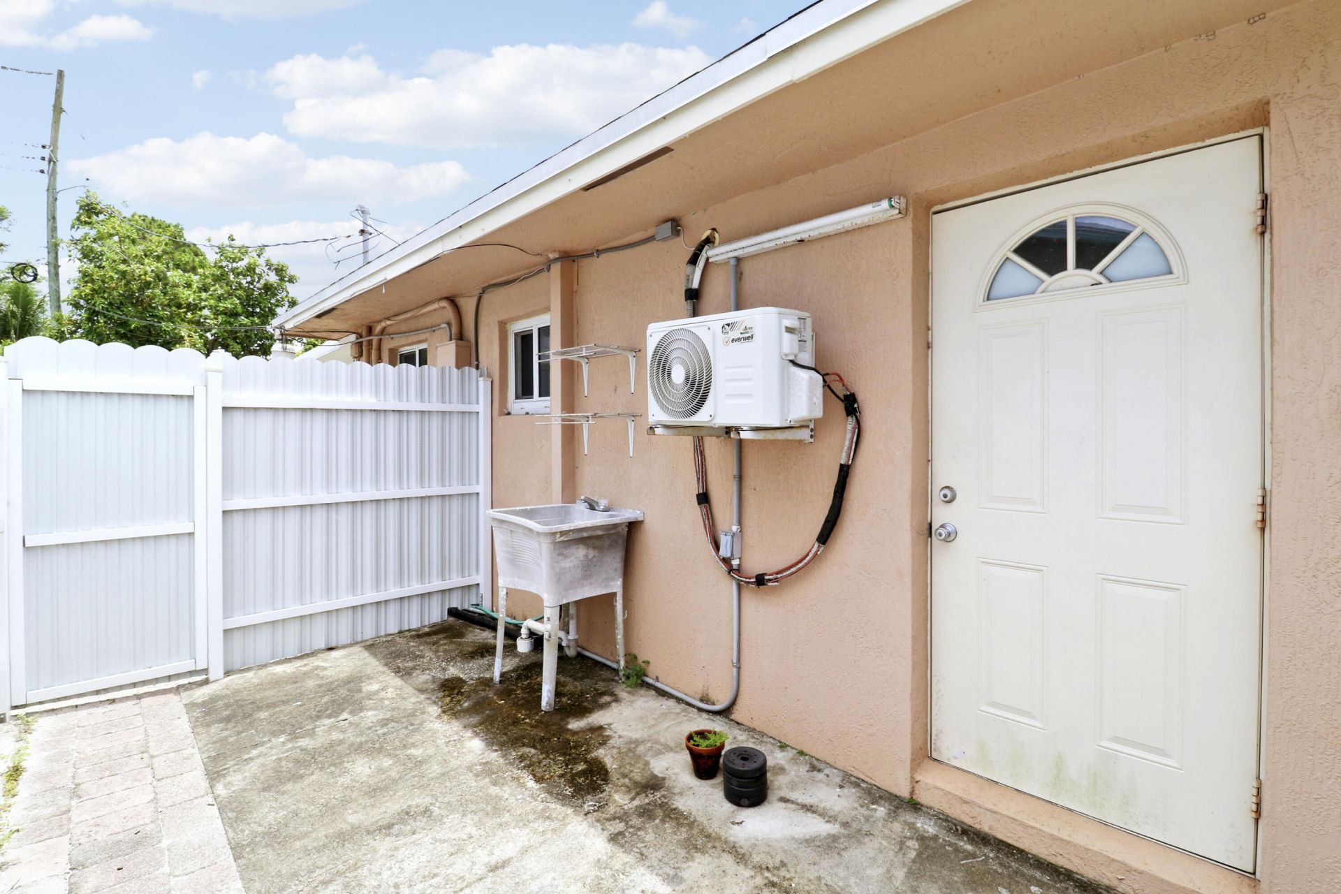 2488 Pineway Drive, West Palm Beach, FL 33415 Photo