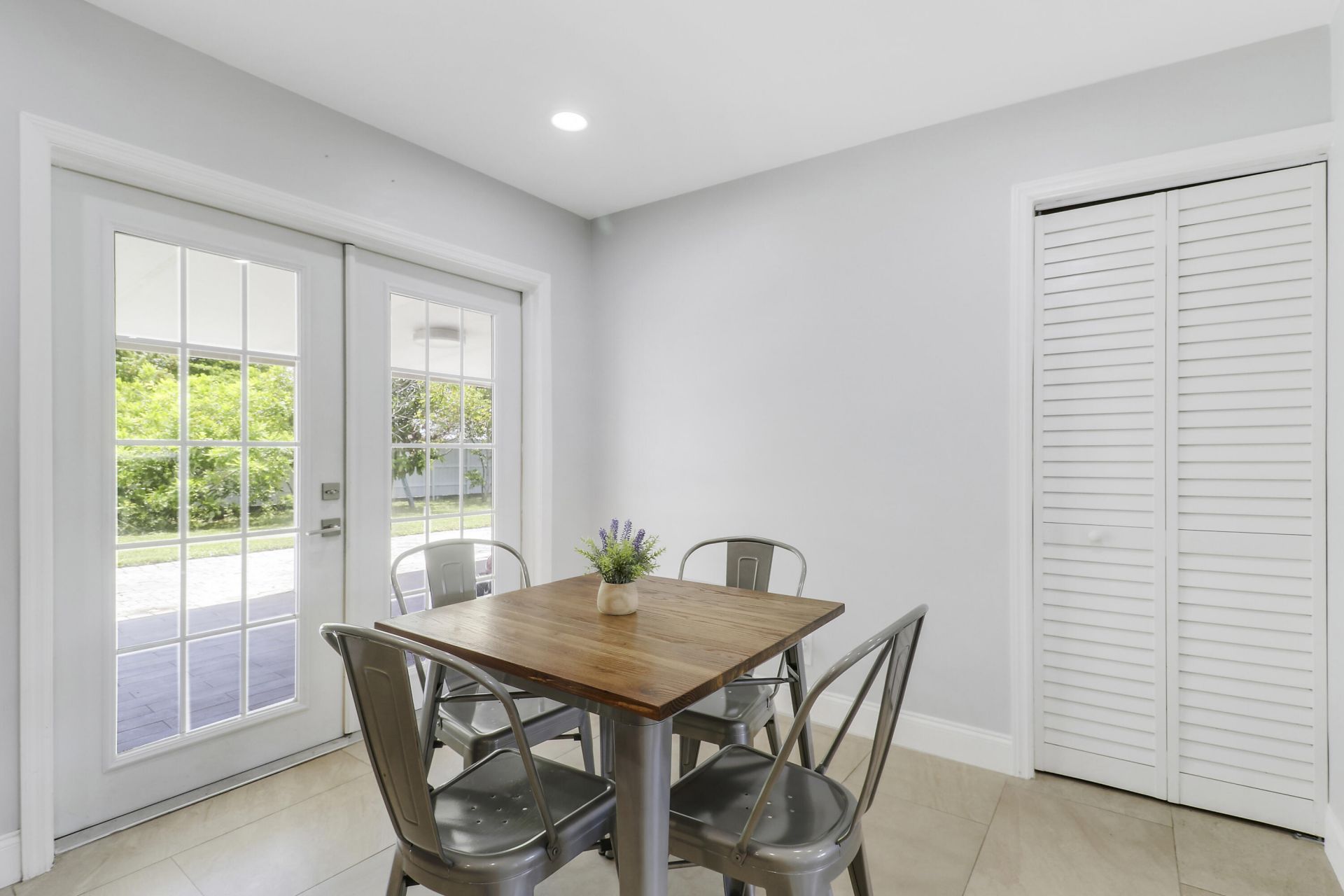 2488 Pineway Drive, West Palm Beach, FL 33415 Photo
