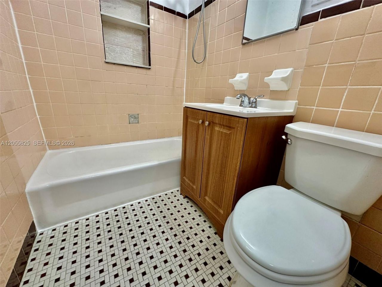 1050 NW 127th St , Unit ., North Miami, FL 33168 Photo