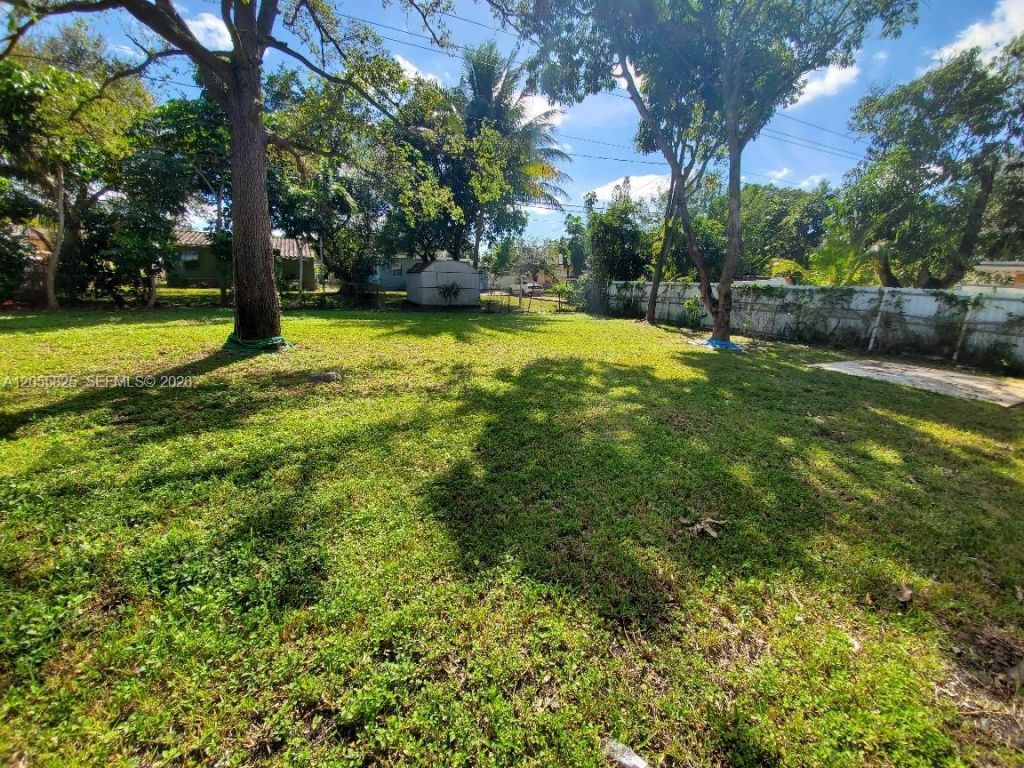 1050 NW 127th St , Unit ., North Miami, FL 33168 Photo