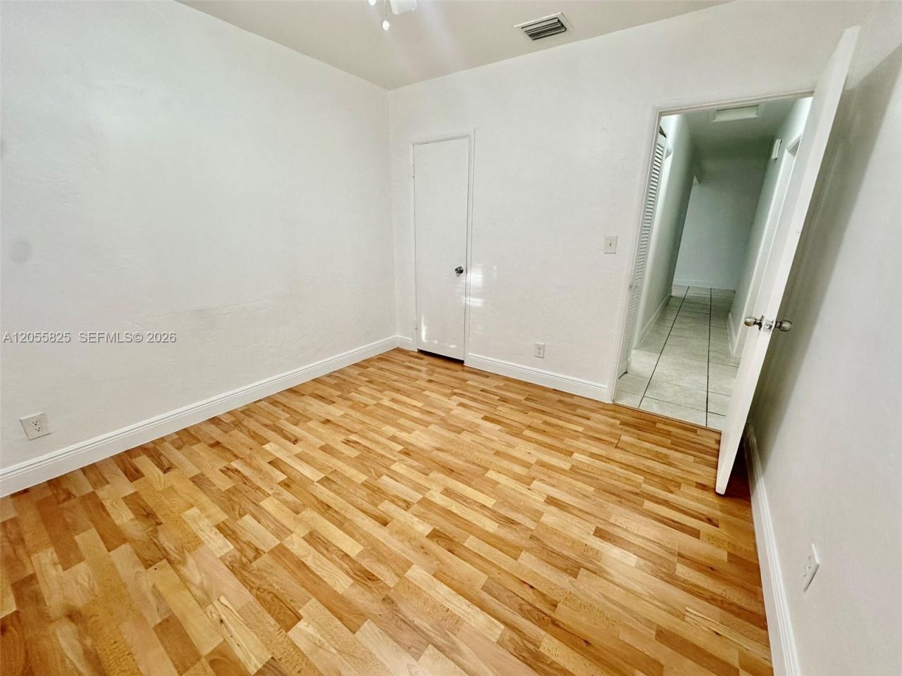 1050 NW 127th St , Unit ., North Miami, FL 33168 Photo