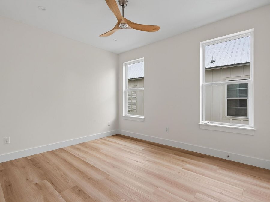 Property Image 64