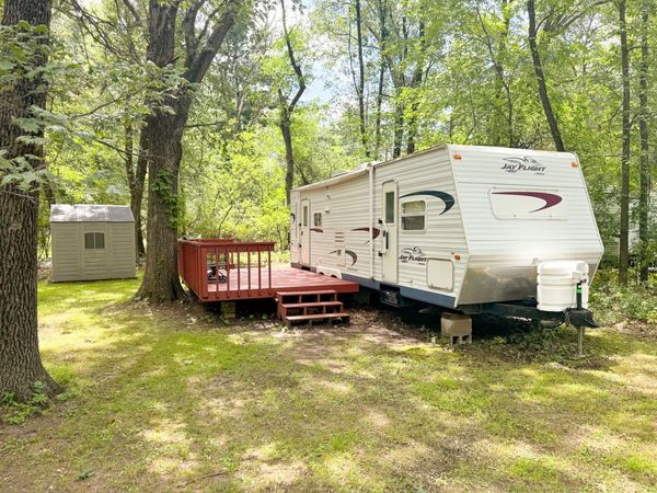 27/27 Woodhaven , Sublette, IL 61367