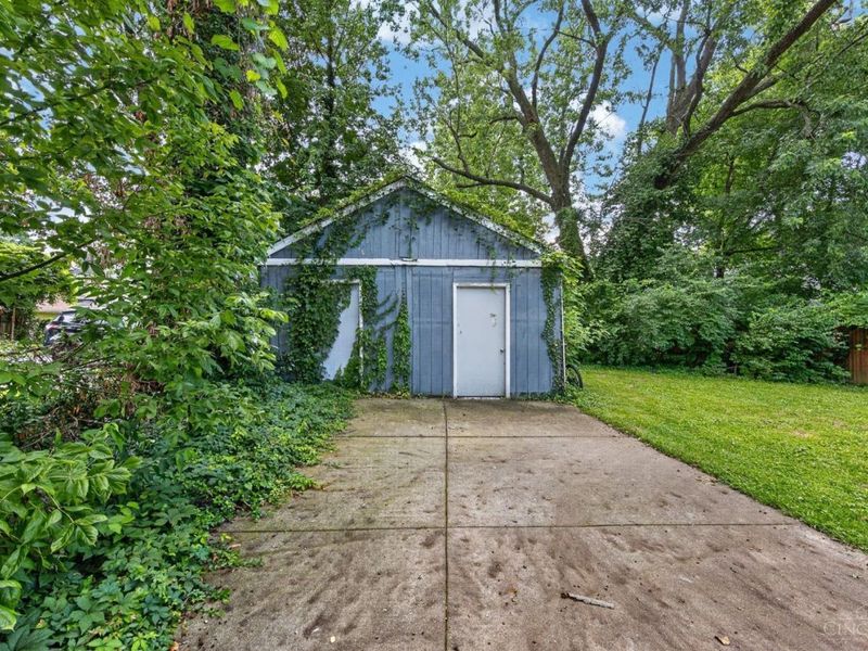 5627 Bramble Avenue, Cincinnati, OH 45227 Photo 35