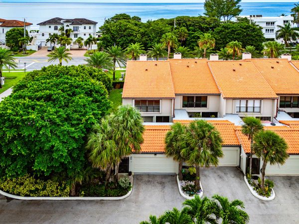 3908 S OCEAN Boulevard, Unit T-1, Highland Beach, FL 33487