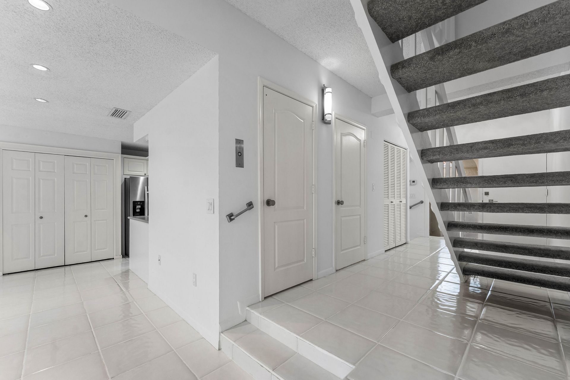 3908 S Ocean Boulevard, Unit T-1, Highland Beach, FL 33487 Photo