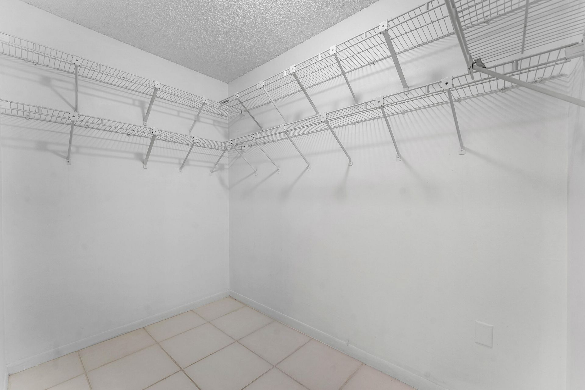 3908 S Ocean Boulevard, Unit T-1, Highland Beach, FL 33487 Photo