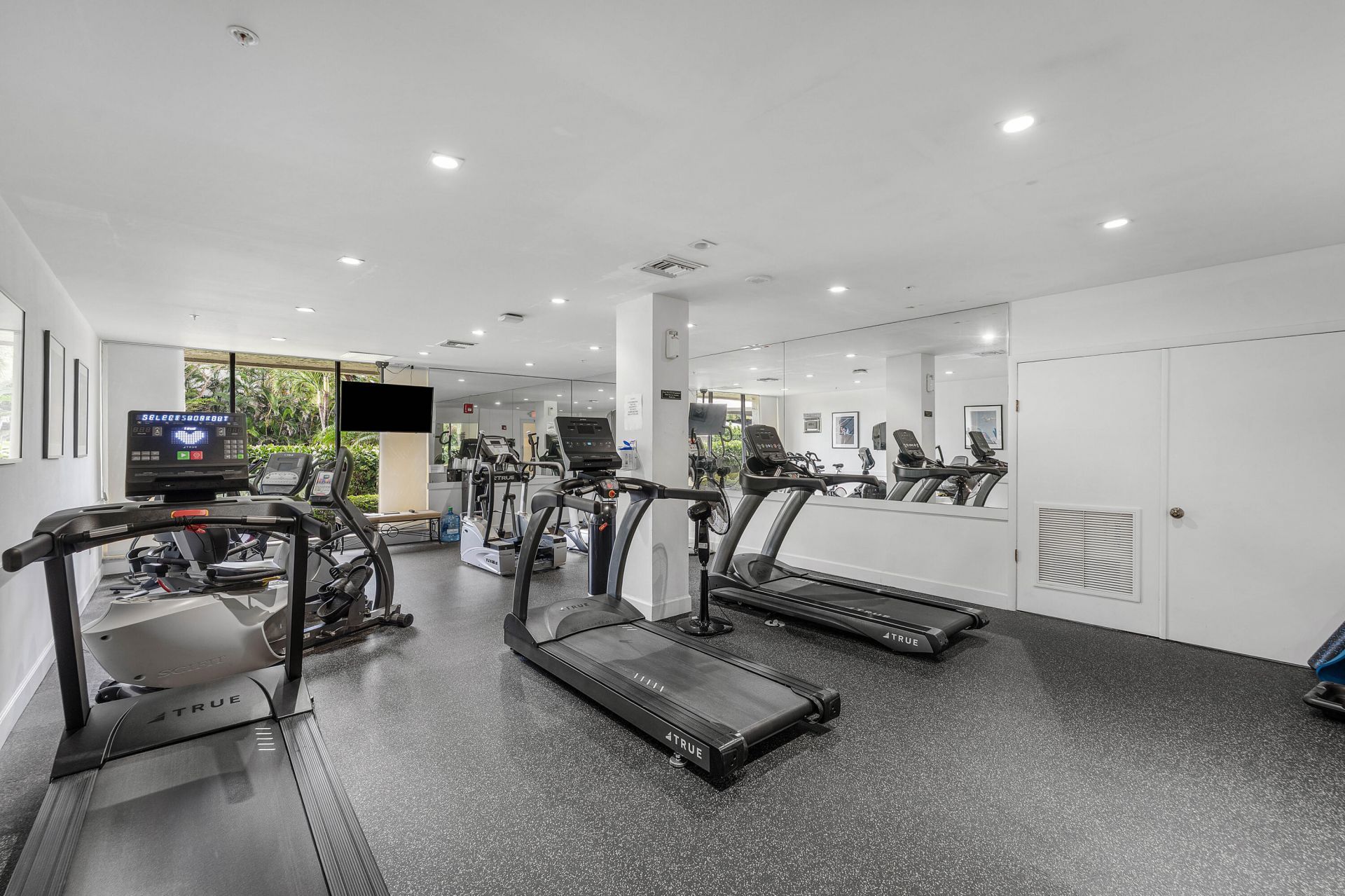 3908 S Ocean Boulevard, Unit T-1, Highland Beach, FL 33487 Photo