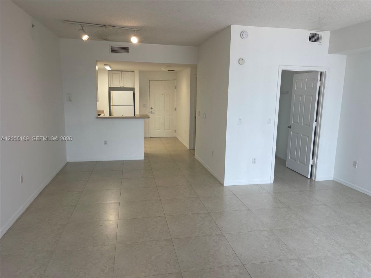 255 Evernia St , Unit 616, West Palm Beach, FL 33401 Photo