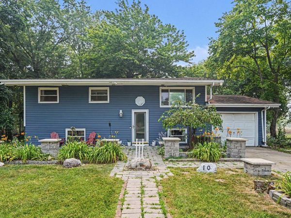 106 Crestwood Drive , Michigan City, IN 46360