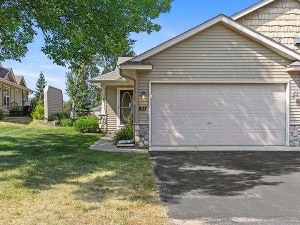 827 Winsome Way NW, Isanti, MN 55040