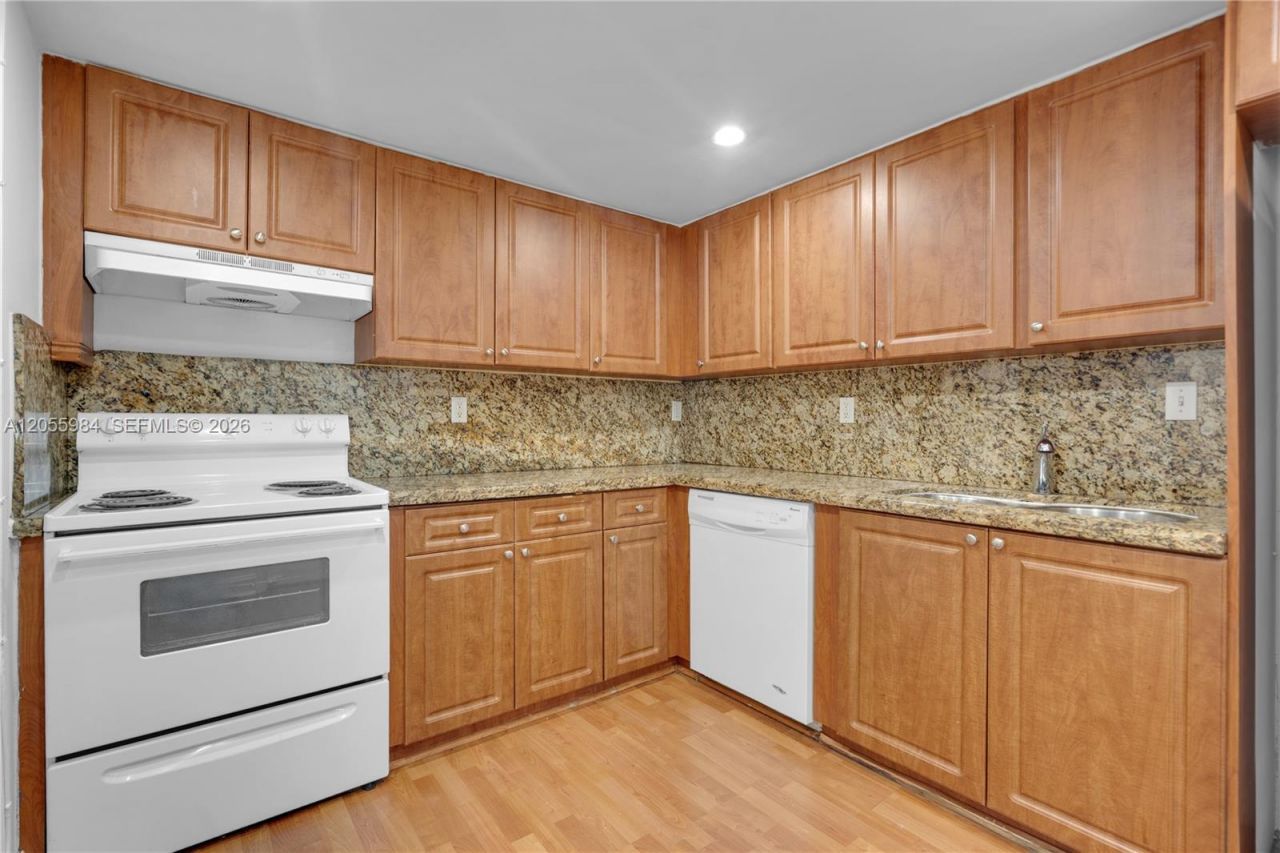 8475 SW 137th Ave , Unit 8475, Miami, FL 33183 Photo