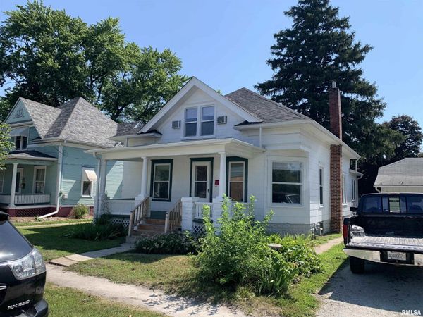 115 N D Street, Monmouth, IL 61462