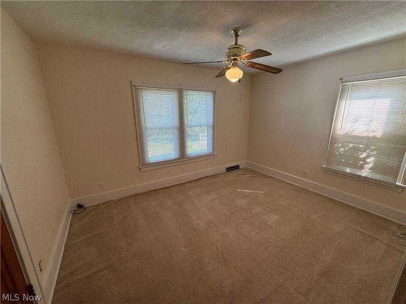 141 Warren Lane, Steubenville, OH 43953 Photo 16