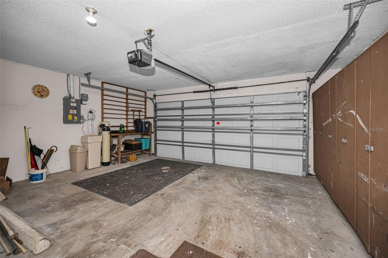 9866 Lopez Drive, New Port Richey, FL 34655 Photo