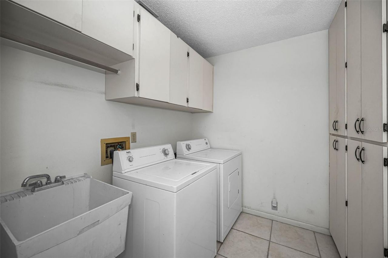 9866 Lopez Drive, New Port Richey, FL 34655 Photo