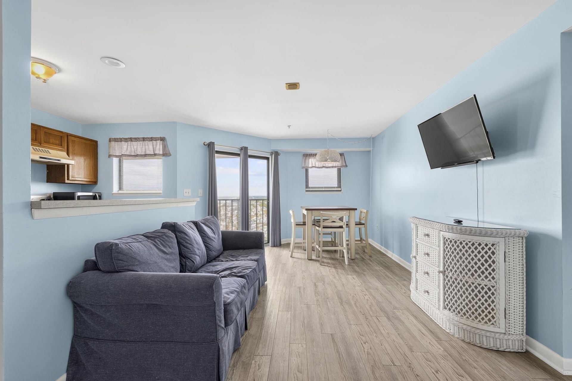 5905 S Kings Hwy.  Photo 4