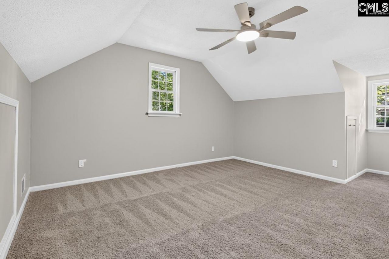 121 King George Way  Photo 25