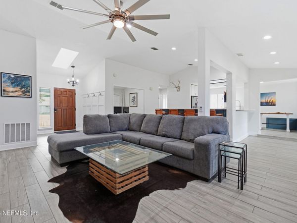 2118 PECOS Way, Jacksonville, FL 32246