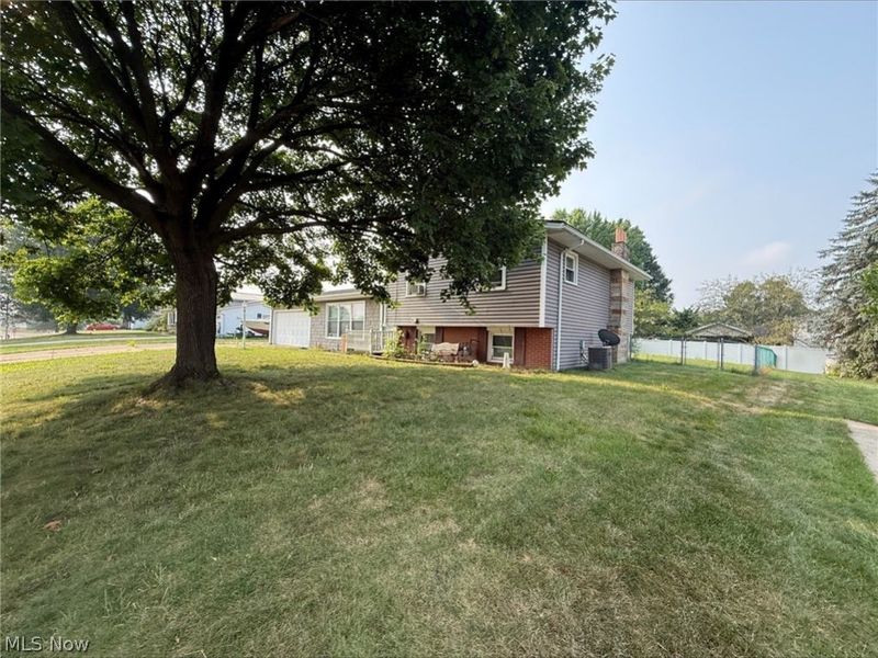 5364 Pisces Street SW, Canton, OH 44706 Photo 3