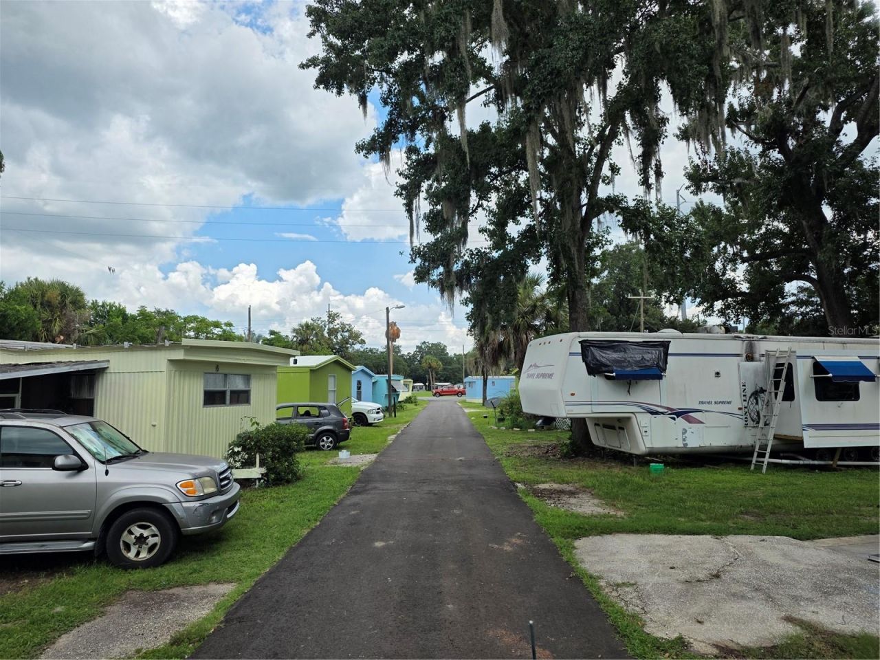 10446 County Road 44 , Leesburg, FL 34788 Photo