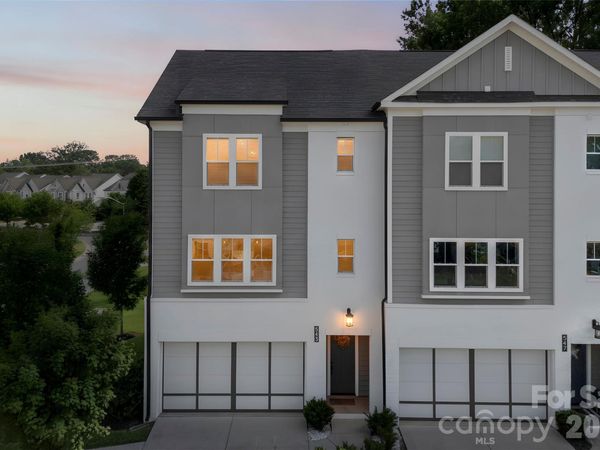 543 Greystone Road, Charlotte, NC 28209