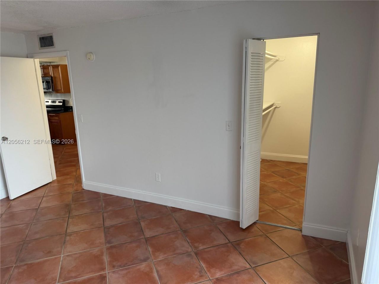 1801 S Treasure Dr, Unit 510, North Bay Village, FL 33141 Photo