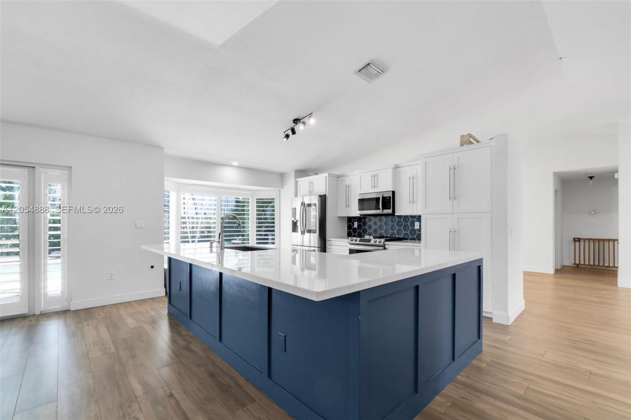 15260 SW 143rd St , Miami, FL 33196 Photo