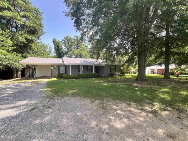 201 E Wiley Street, Star City, AR 71667