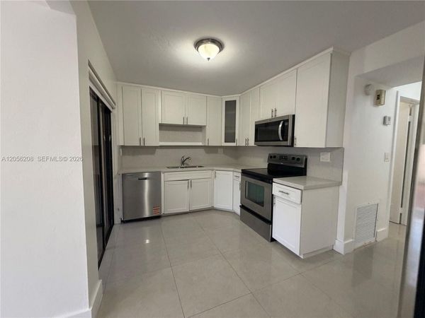 8947 SW 149th Pl, Miami, FL 33196