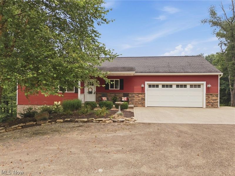 10050 Forty Corners Street NW, Massillon, OH 44647 Photo 2
