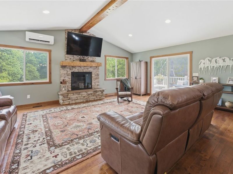 10050 Forty Corners Street NW, Massillon, OH 44647 Photo 4