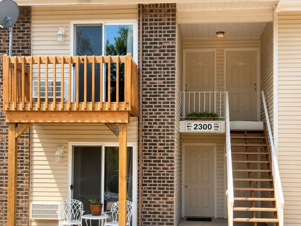 2300 Light Road , Unit 201, Oswego, IL 60543