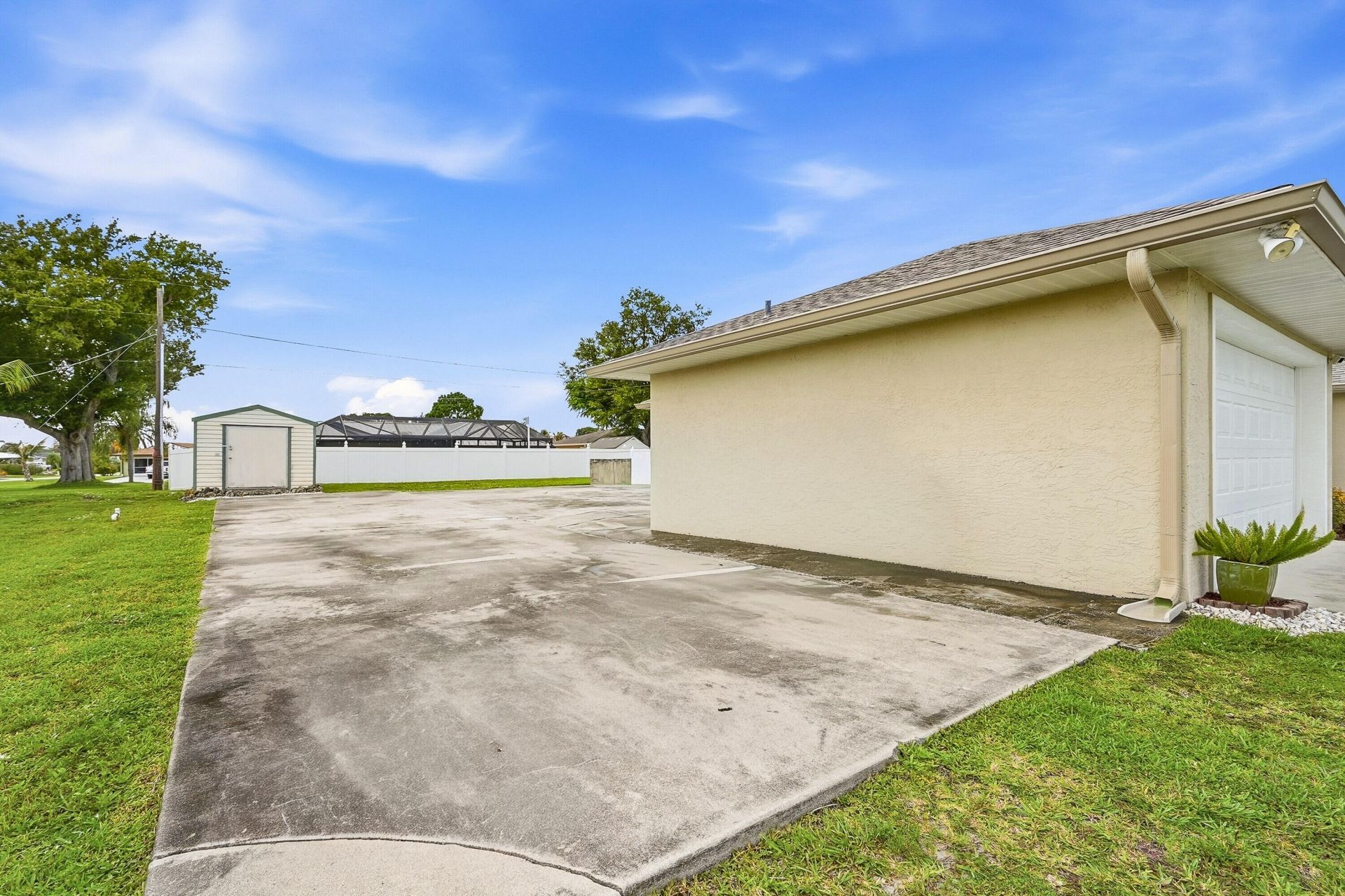 482 SE Galleon Lane, Port Saint Lucie, FL 34983 Photo