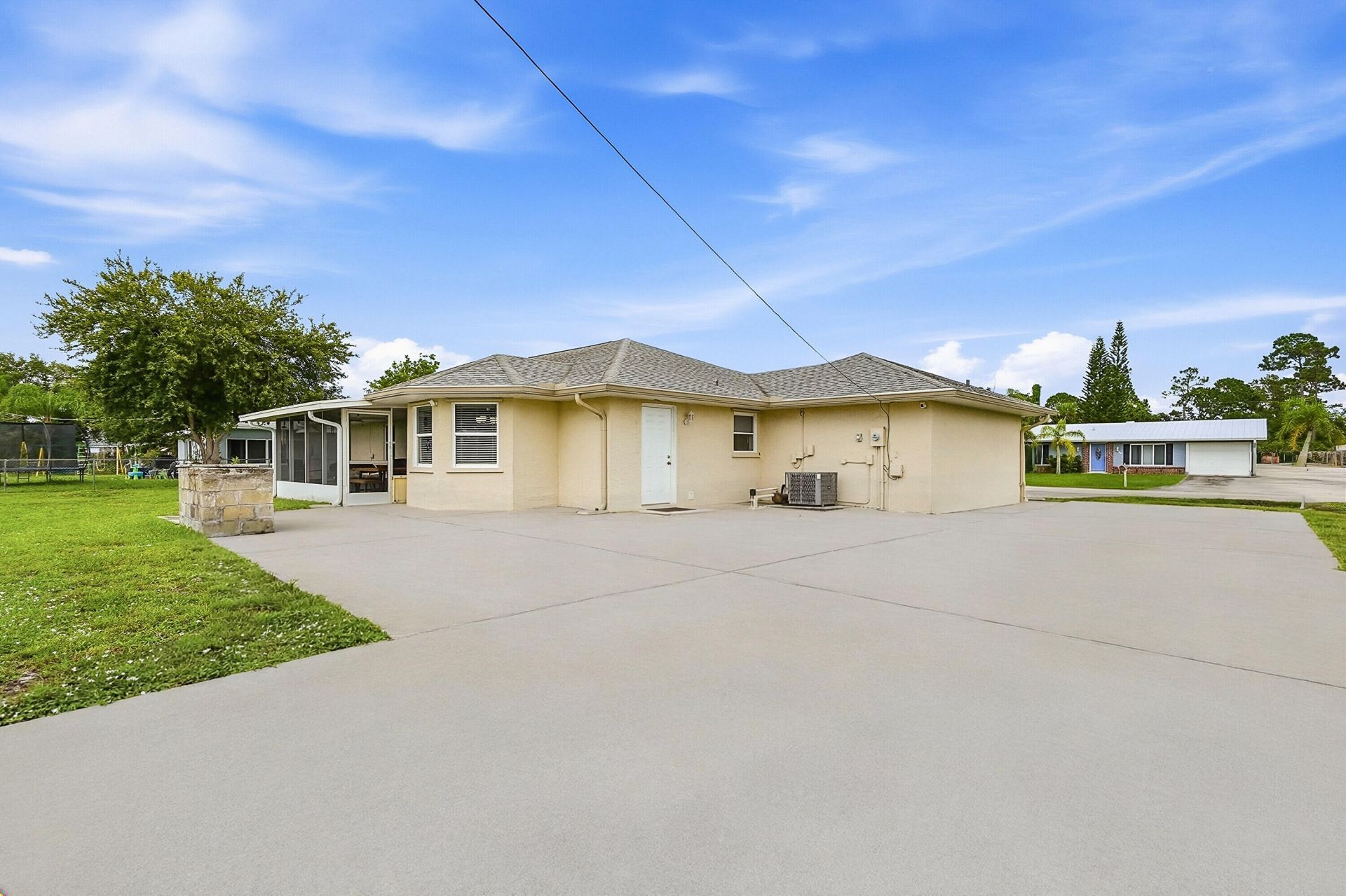 482 SE Galleon Lane, Port Saint Lucie, FL 34983 Photo