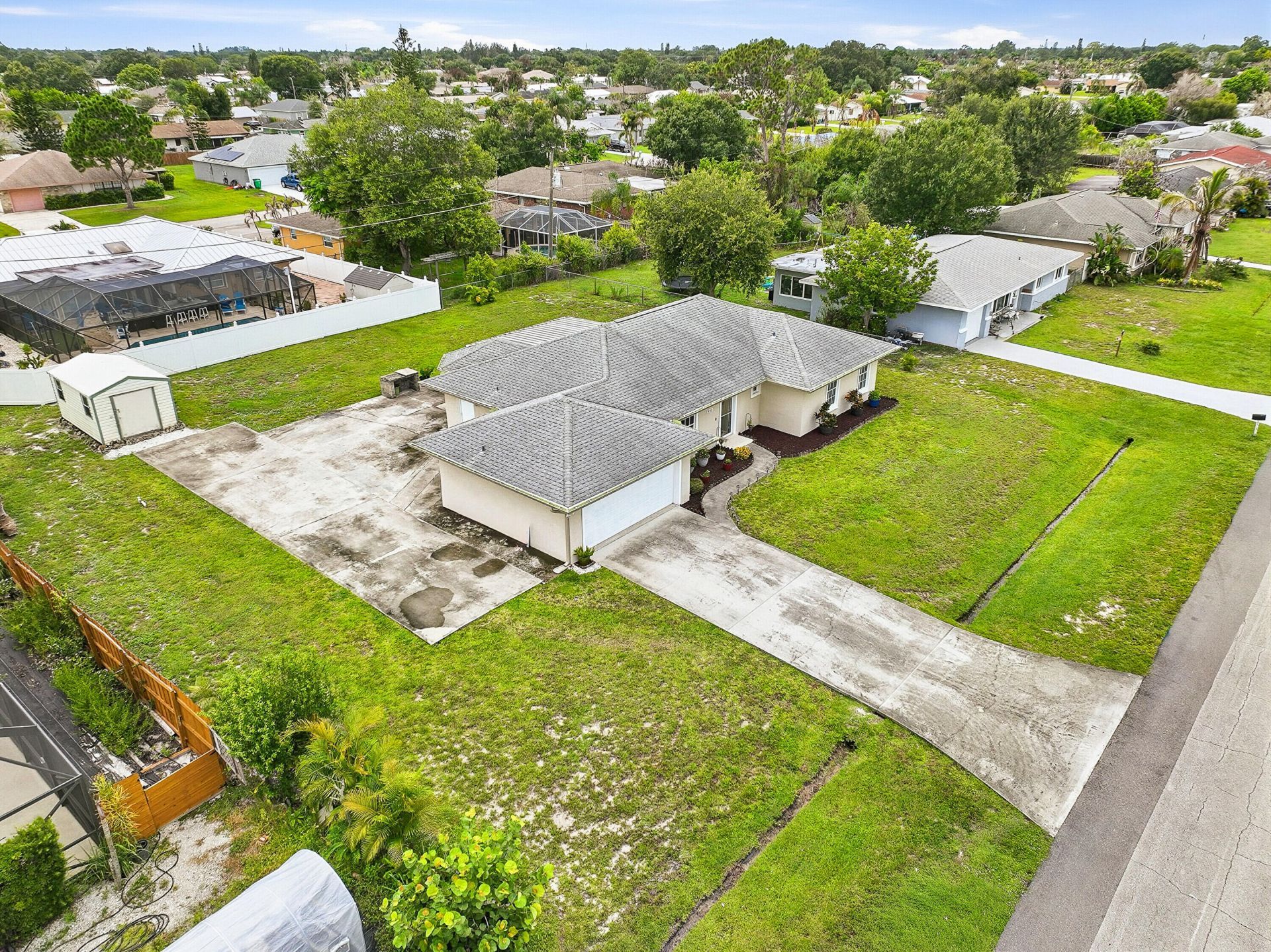 482 SE Galleon Lane, Port Saint Lucie, FL 34983 Photo