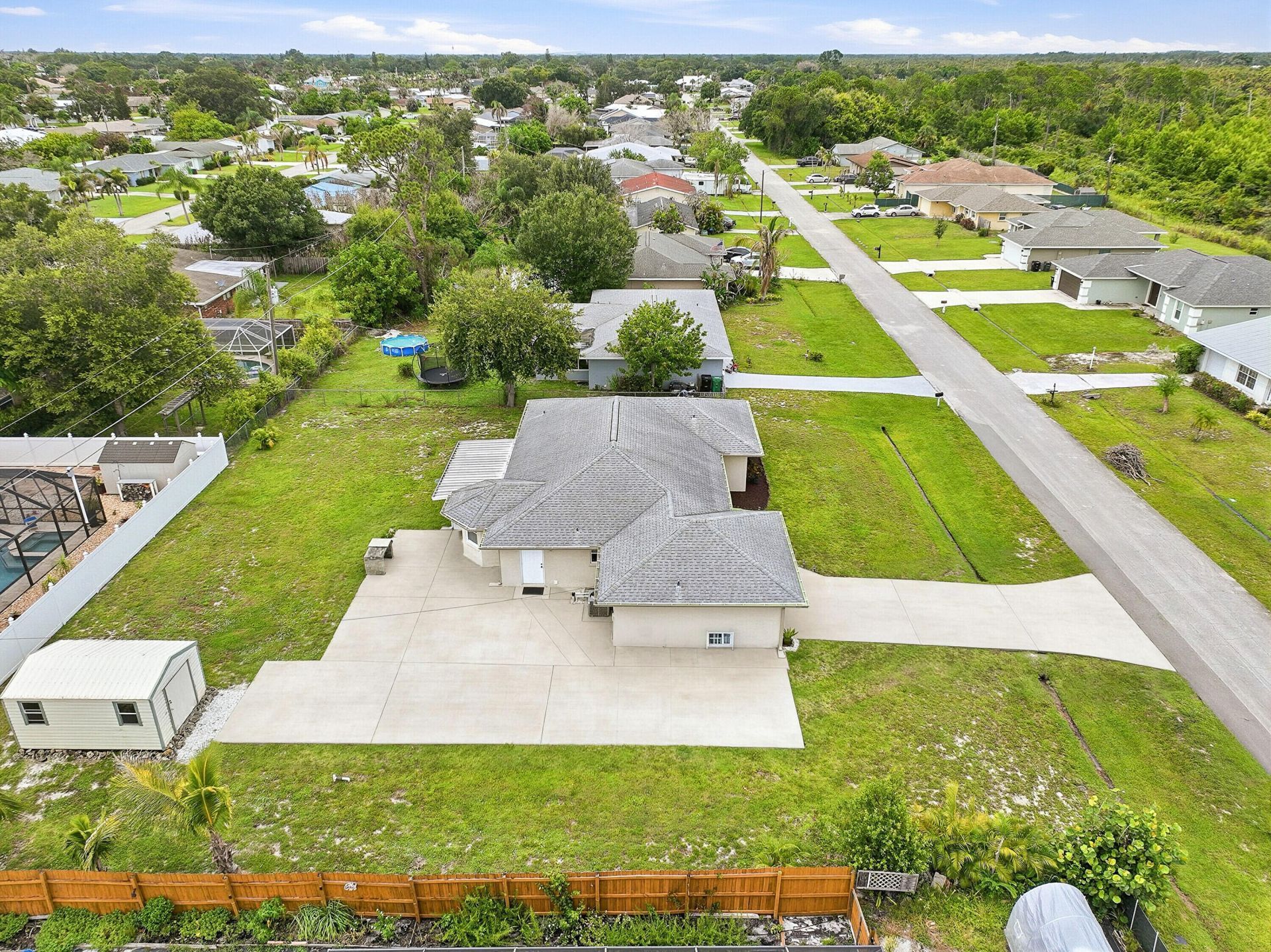 482 SE Galleon Lane, Port Saint Lucie, FL 34983 Photo