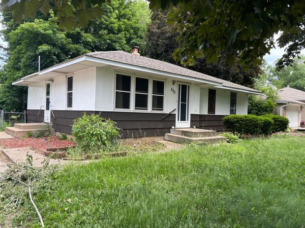 1701 Dixon Drive , Saint Paul Park, MN 55071