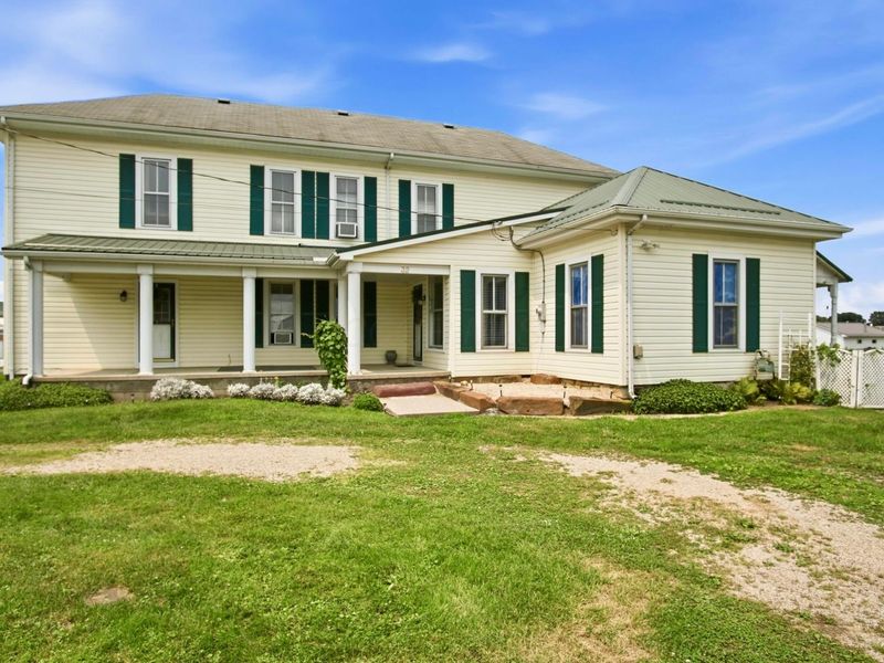 32 E 1st Street, Frazeysburg, OH 43822 Photo 1