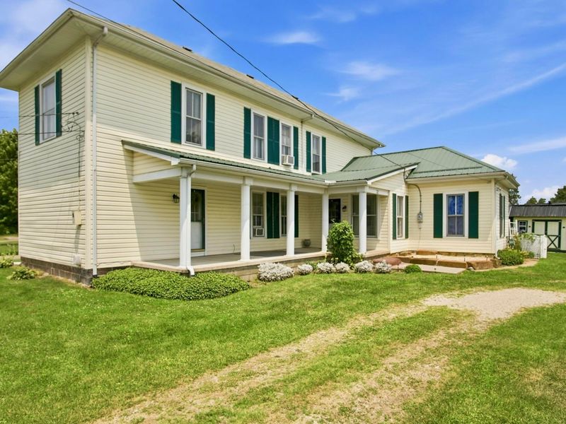 32 E 1st Street, Frazeysburg, OH 43822 Photo 2